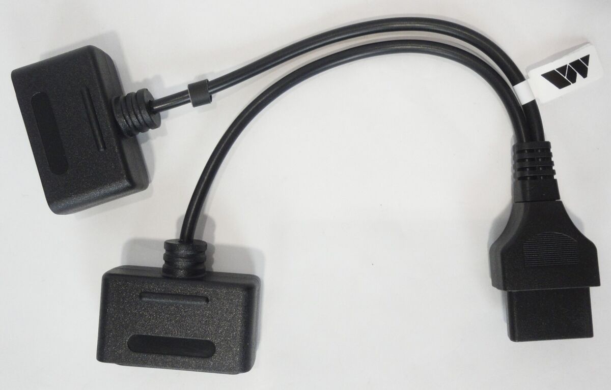 2x SNES controller to Famicom expansion port adapter cable 2x SNES controller to Famicom expansion port adapter cable