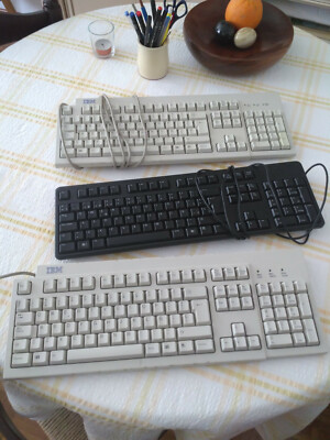 Teclados seminuevos y usados (varias marcas/modelos)