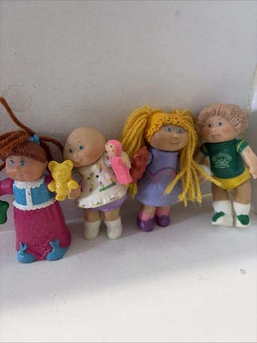 vintage cabbage patch kids Small Figures