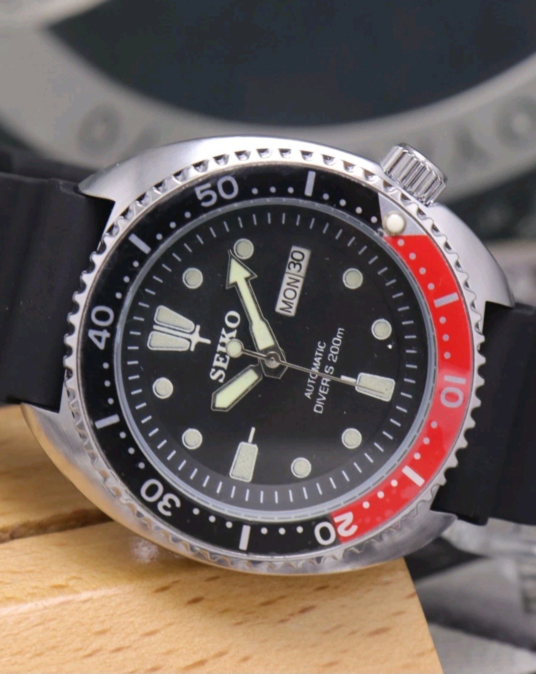 SEIKO SCUBA DIVERS 'TURTLE' DATE AUTOMATIC BLACK … - image 4