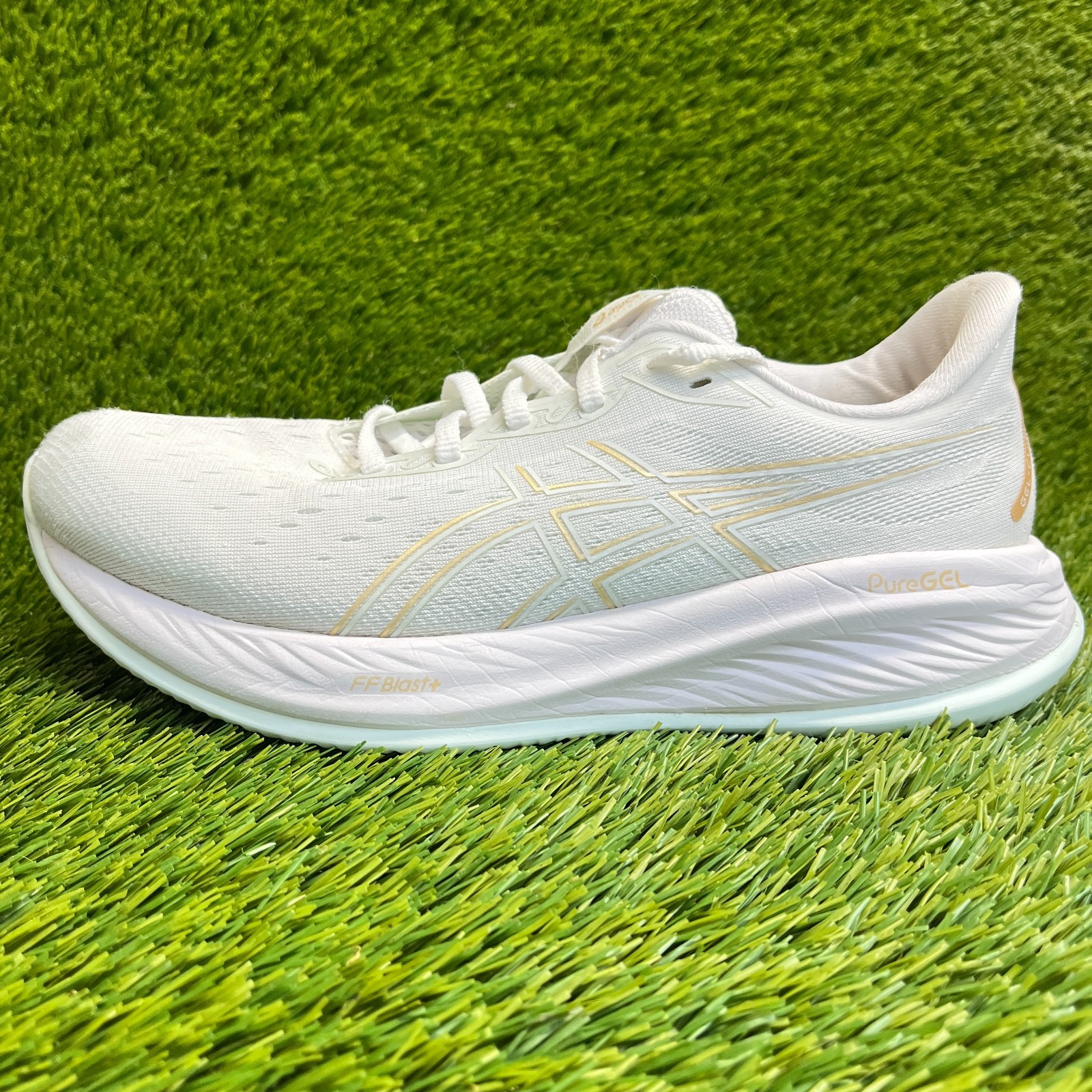 Asics Gel Cumulus 26 Womens Size 9.5 White Gold Athletic Running Shoes Sneakers thumbnail 4