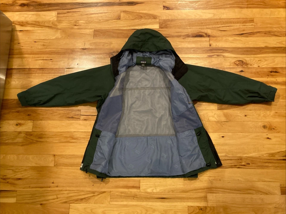 Chaqueta de lluvia verde parka de nailon con bolsillos con capucha Patagonia vintage grande para hombre Foto 4 de 4
