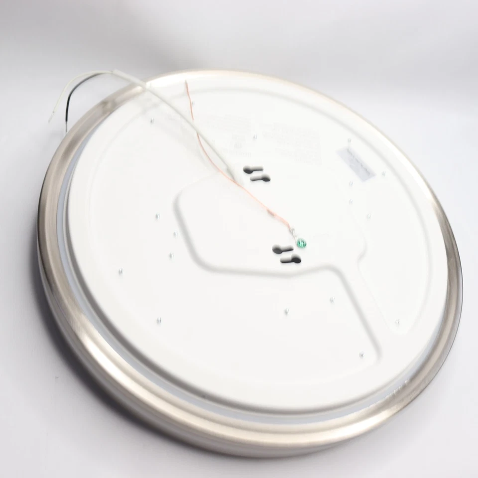 Hampton Bay Ashburrow Light CCT Integrado LED con Luz Níquel Cepillado 15" Foto 3 de 4