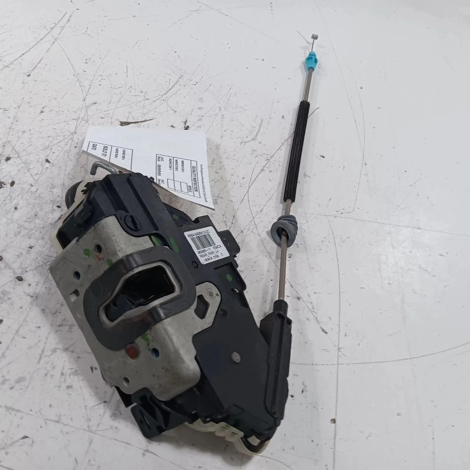 Cerradura de pestillo de puerta trasera izquierda ford taurus 2019 2018 2017 2016 2015 2014 2013 Foto 2 de 4