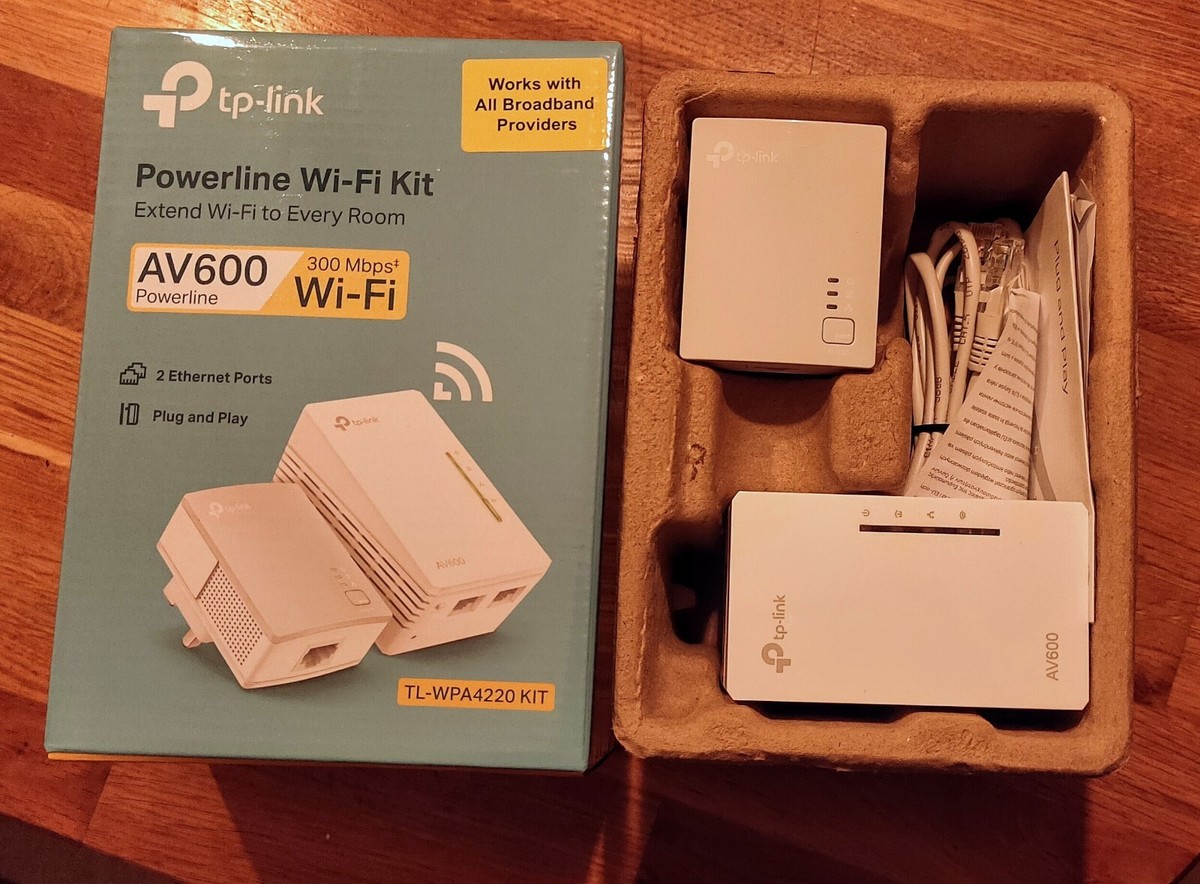TP Link Powerline WiFi Kit Extender TL-WPA4220 AV600 Wi-Fi UK