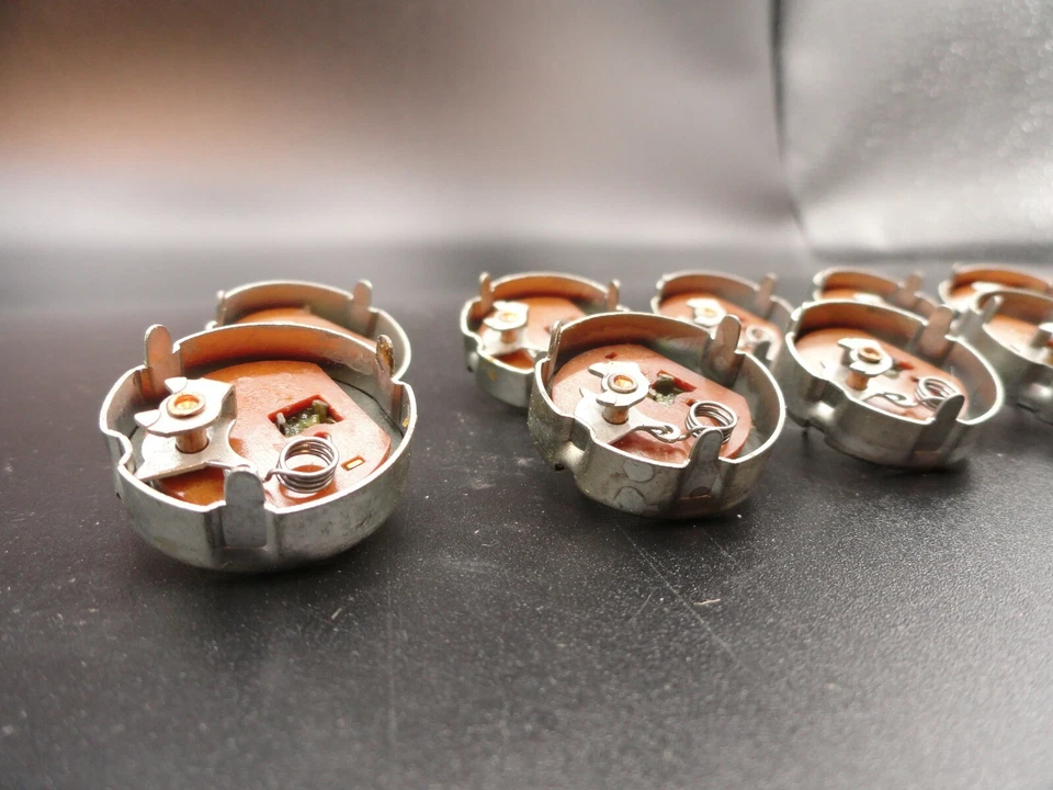 Interruptor de encendido/apagado de eje de control de radio CTS AM-FM nuevo (lote de 10) Foto 2 de 4