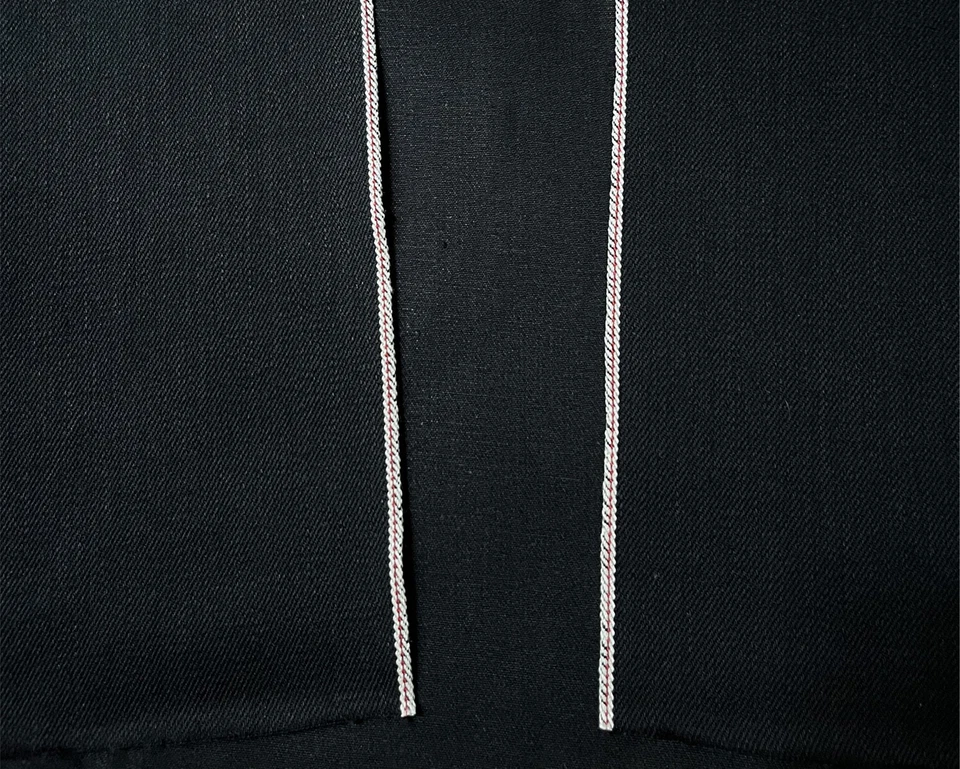 13.8oz Selvedge Black Denim FabricRed Selvage Black Jeans Fabric 32" Wholesale - Image 2 of 3