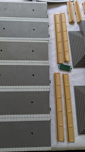 Job lot Triang Hornby R.473 OO Station Set Platforms, Fences, steps, seating - 第 8/11 張圖片
