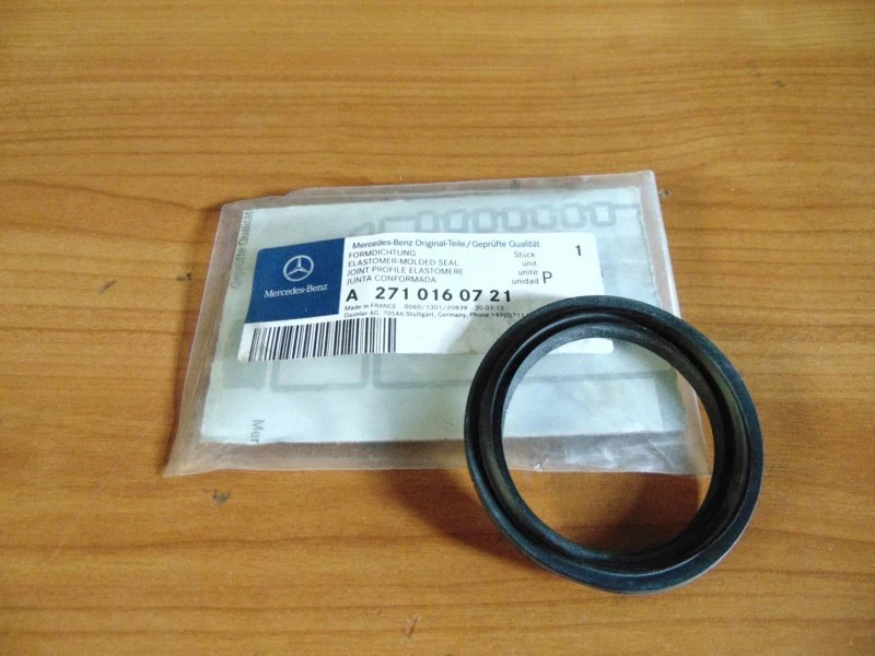 Brand New Oil Molded Seal Genuine Mercedes W203/C209 - A2710160721 
