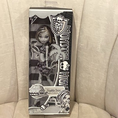 New 2011 Monster High Skull Shores Frankie Stein MIB