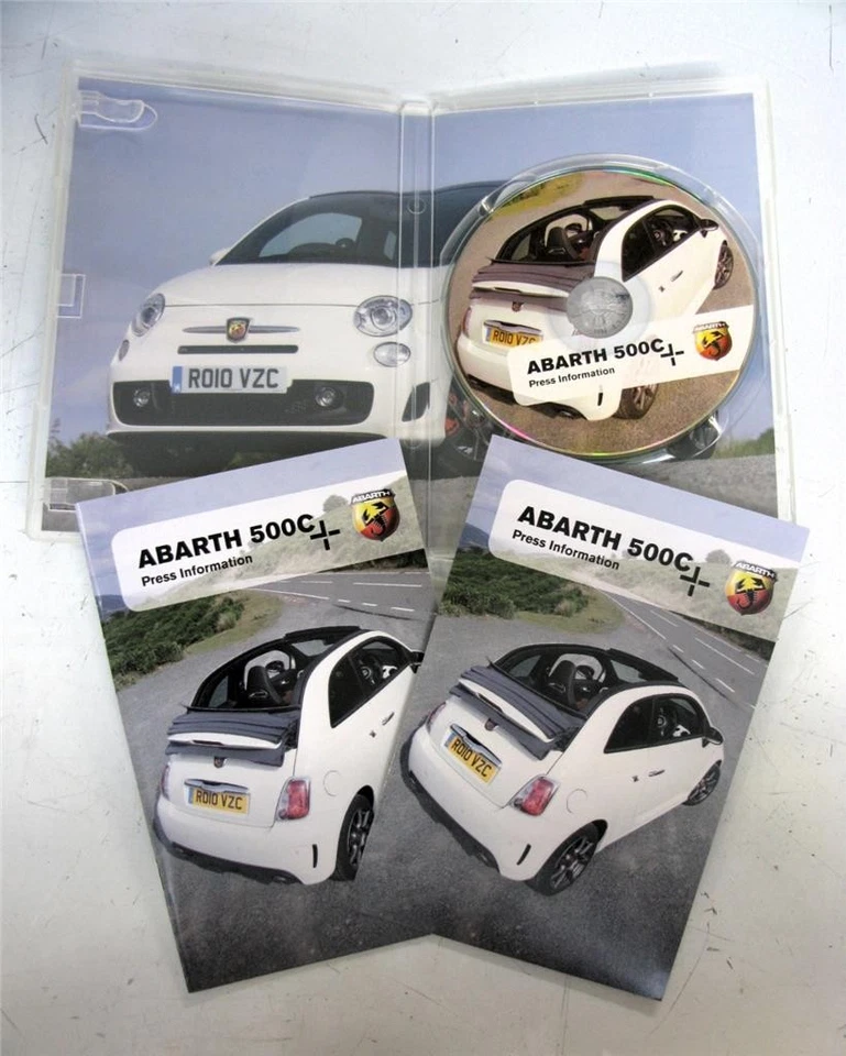 FIAT 500 C Car Press Pack Jul 2010 CD Photographs - Image 3 of 4