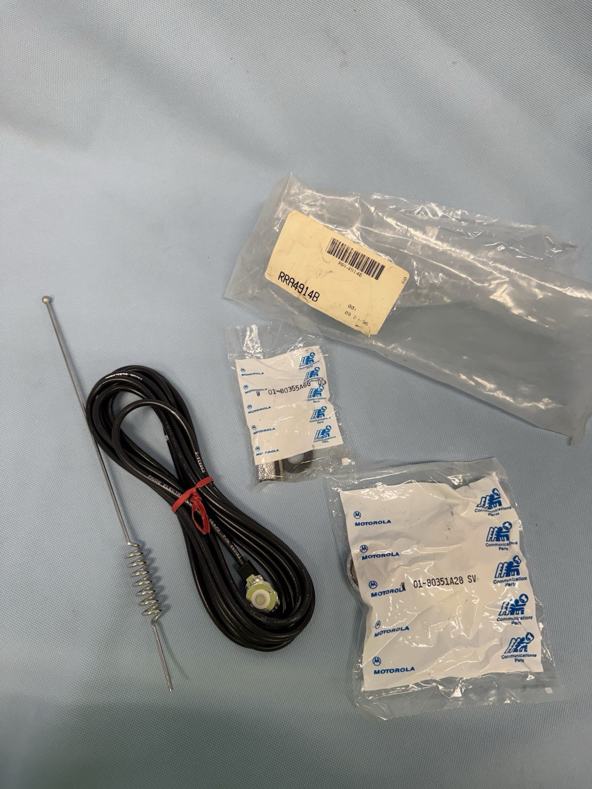Motorola 806-870 Mhz Antenna Kit RRA4914B w/ Connector Mini UHF Lot #2