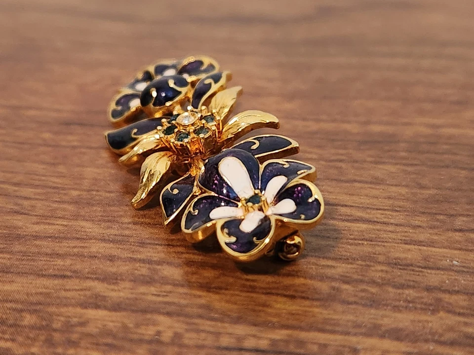 琼·里弗斯签名海军蓝花朵胸针带施华洛世奇水晶和珐琅 — 第 4/4 张图片