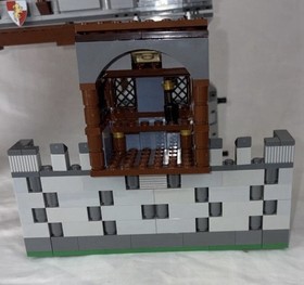 Lego Kingdoms Joust 10223 Castle Lion Knights Dragon Knights 100% Complete Set