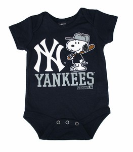 MLB New York Yankees Snoopy at bat Baby boy infant size Creeper
