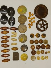 50+ Wood Button Lot Vintage Disc and  Toggles Various Sizes (#370)