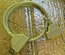 RadioShack 26-1284 30" 76.2cm Shielded Parallel Printer Cable DB25 Connector