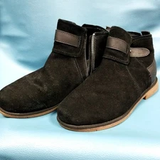 BearPaw 2123W Solstice Black Cow Suede Zip Side Ankle Boots w/Box Women's SZ 8