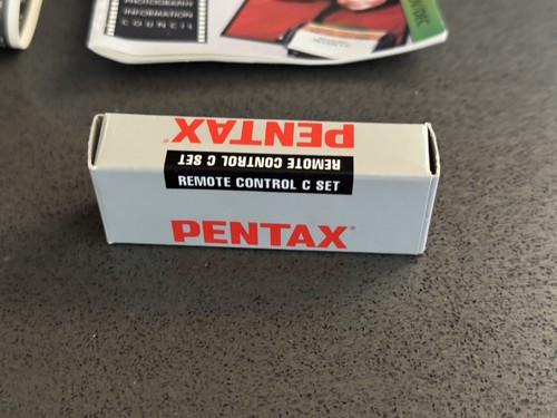 Pentax IQZoom140M Camera With Extras - Picture 20 of 20