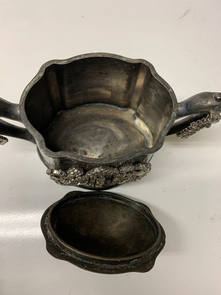 crema vintage, artículo de principios del siglo XX.
hecho de plata níquel, Foto 3 de 4