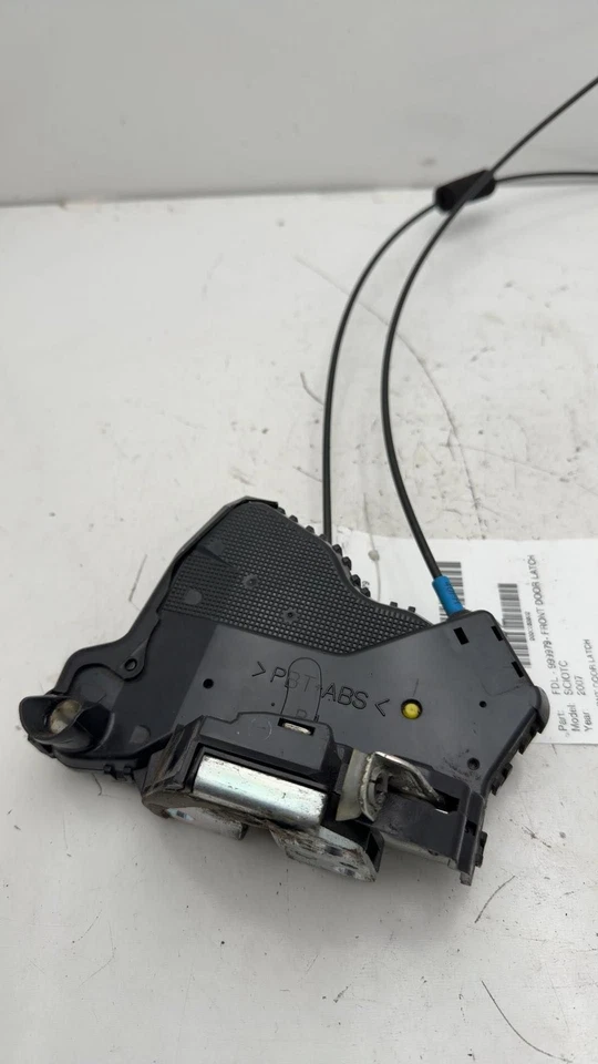 05 06 07 08 09 10 SCION TC pestillo de puerta delantera derecho Foto 2 de 4