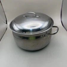 Vintage Belgique 6 QT Stainless Steel Stock Pot  w/Vented Lid ~Made in Belgium~