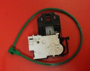 Waschmaschine HOTPOINT WML520P UK R Türschloss