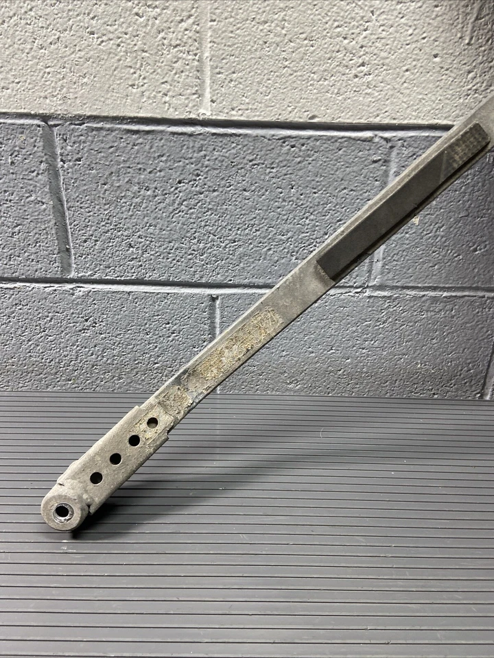 BMW M5 F90 2016-2019 suspensión trasera puntal soporte barra soporte soporte fabricante de equipos originales Foto 4 de 4