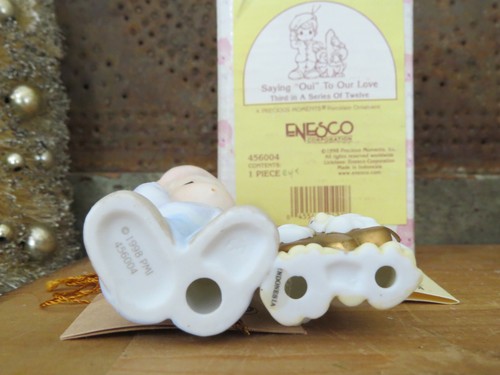 Precious Moments Ornament 12 Days of Christmas Saying Oui To Our Love 3rd 456004 - Picture 4 of 4