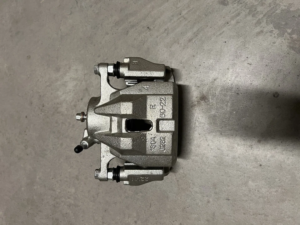 Pinza de freno delantera izquierda y derecha para Pontiac Vibe, Scion IM, Toyota Matrix/RAV4 Foto 4 de 4