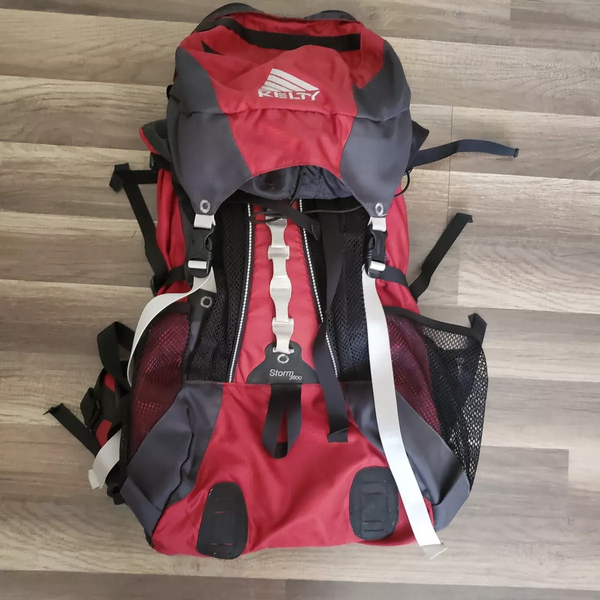 Kelty Storm 3600 Backpack Hiking Backpacking NICE