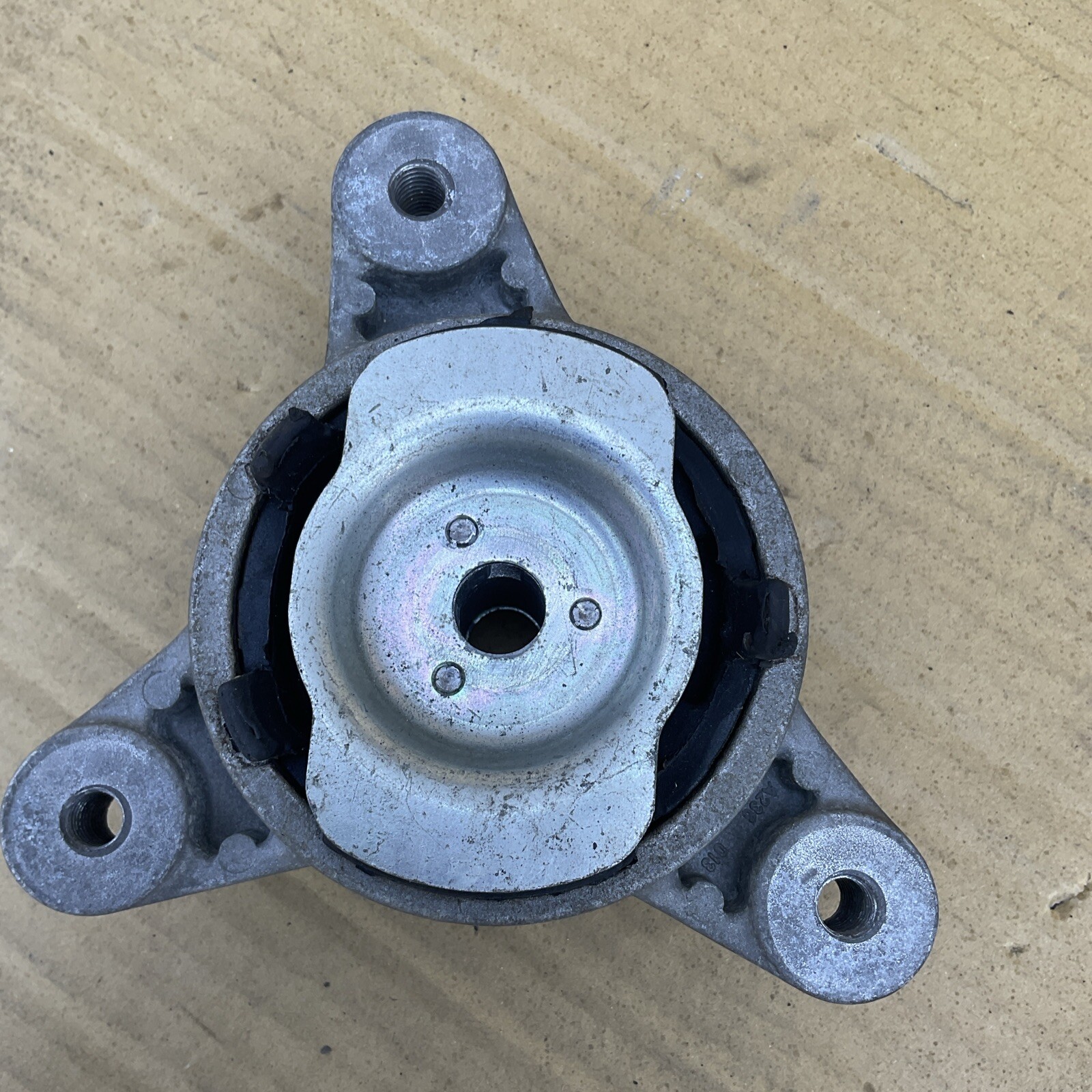 Maserati Quattroporte 2014-2017 Transmission mount P/N 06700036310