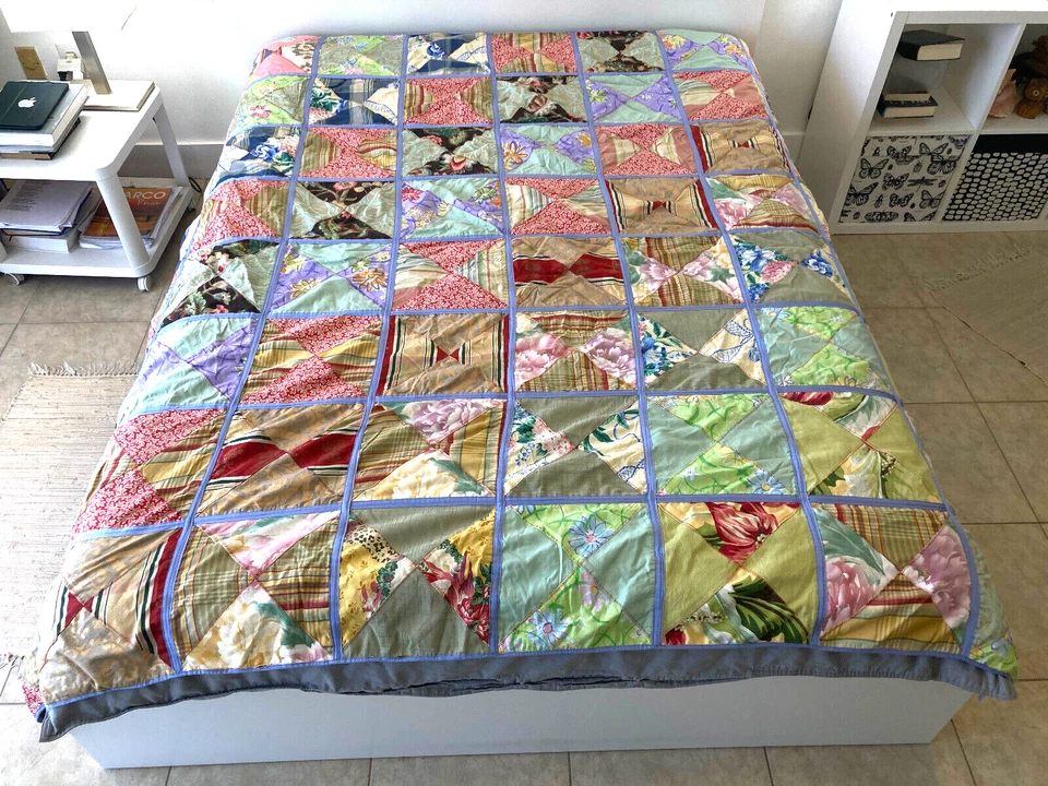 VTG Handmade Patchwork Silk Crazy Quilt Queen Size Duvet 86" x 80" - Image 3 of 4