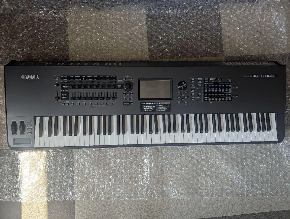 Yamaha Montage-8 88 Key Workstation Keyboard - Image 4 of 4