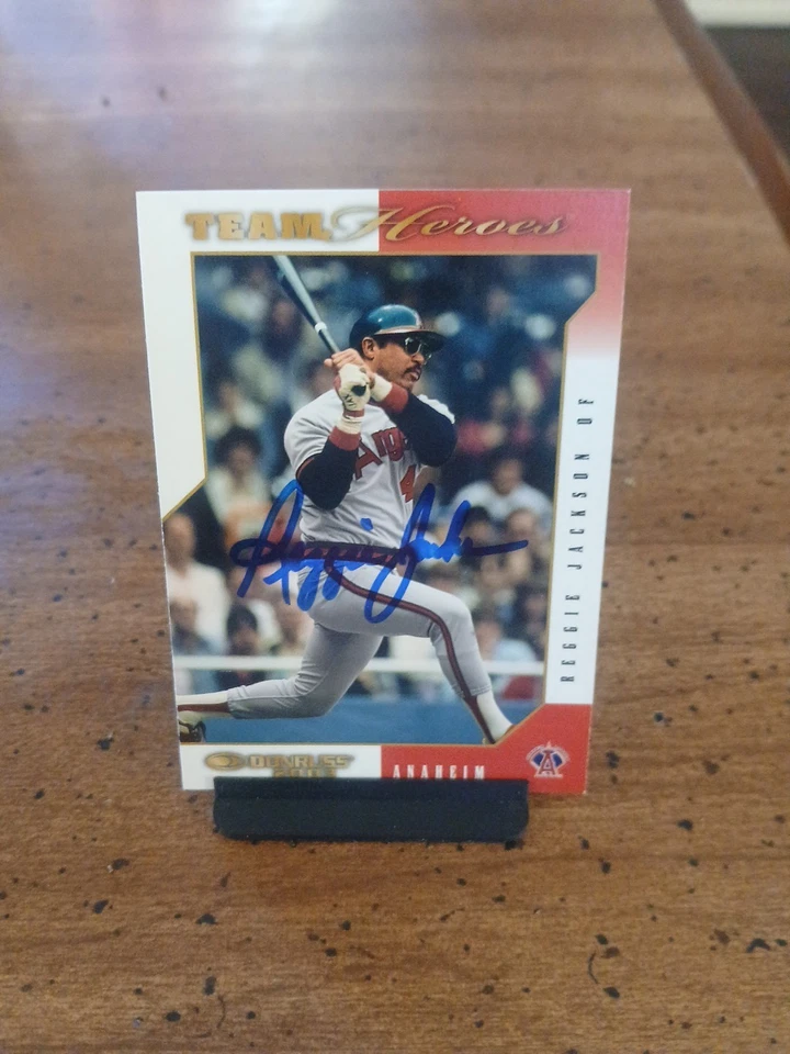Donruss 2003 autografiado sin certificado de autenticidad Reggie Jackson Team Heroes #5 Anaheim Angels Salón de la fama Foto 2 de 4