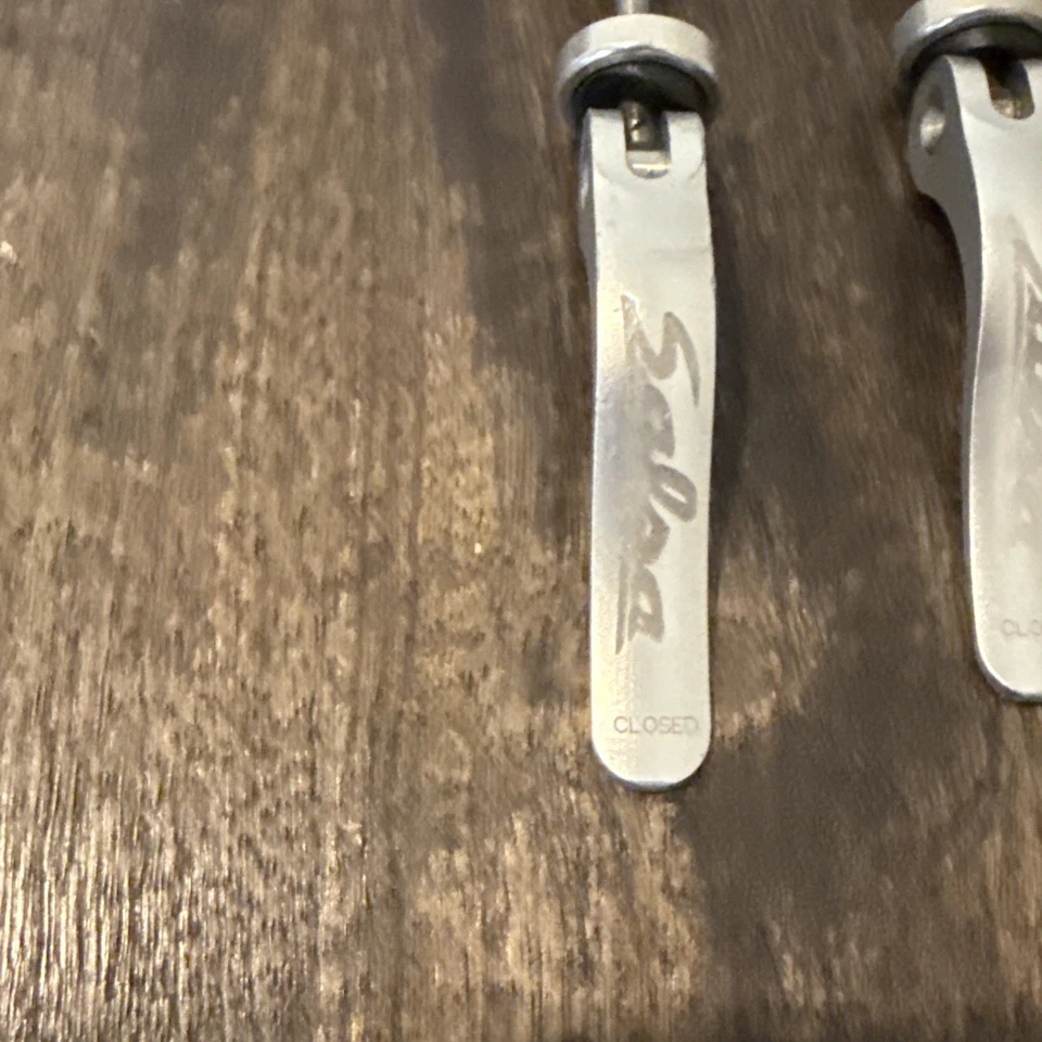 Juego de brochetas Salsa Ti plateadas QR 11/135 como nuevas con logotipo salsa vintage MTB hechas en Estados Unidos años 90 Foto 2 de 4