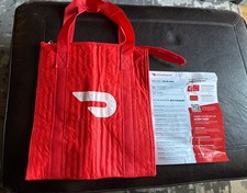 DoorDash insulated delivery bag for drinks or food zipper hot cold temperature