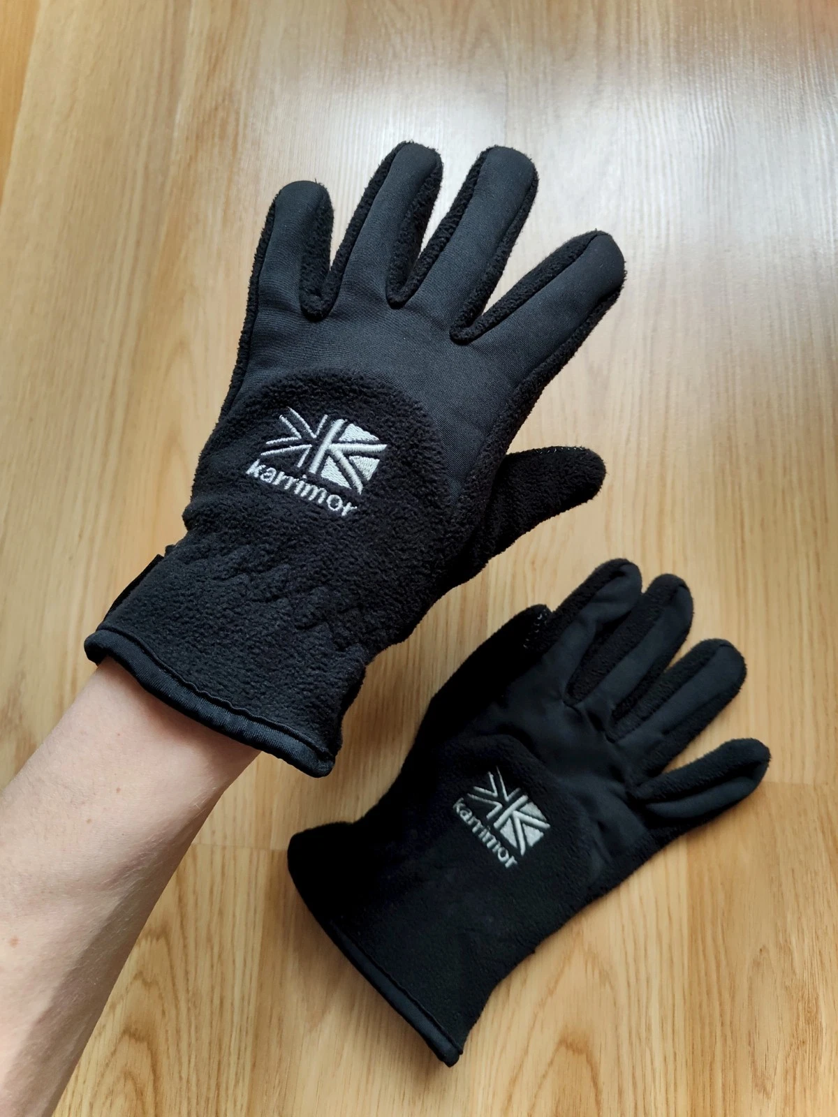 Karrimor Fleece Gloves Gorpcore Outdoor Winter Warm Grippy Hiking Trekking Black
Opens in a new wind