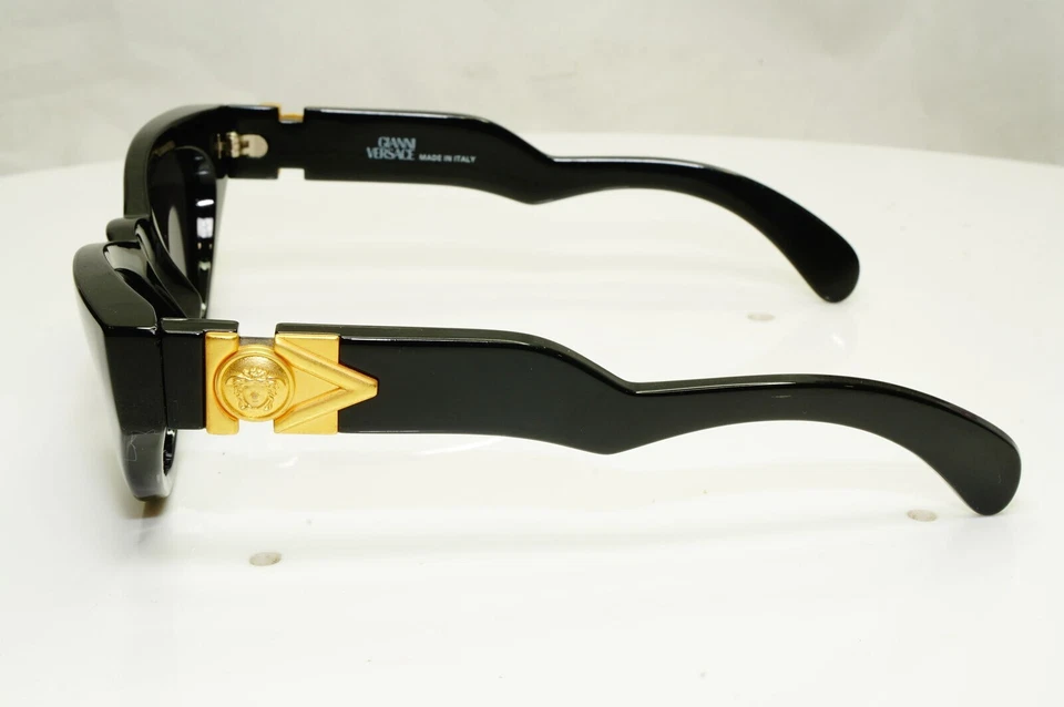 Gafas de sol Gianni Versace 1996 para mujer vintage doradas Medusa MOD 476/A CUELLO 852 Foto 4 de 4