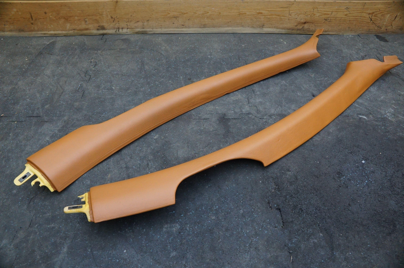 Set 2 A Pillar Windshield Pillar Trim Brown Leather 84542912 Ferrari FF 2011-16