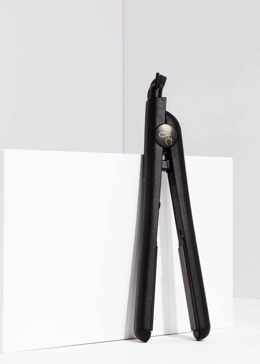 PYT Ceramic Styling Tool BLACK - Hair Straightener/Curling  display picture 1