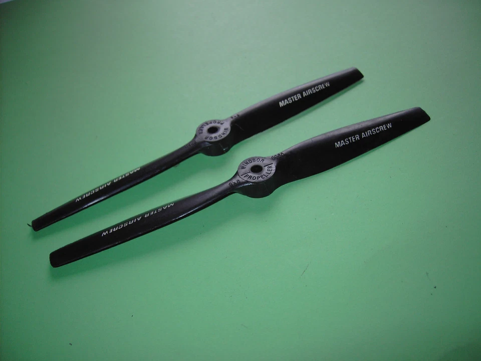 Master Airscrew 9x6 Windsor Propeller 0960 gebraucht, guter Zustand, 2 Stück - Bild 2 von 4