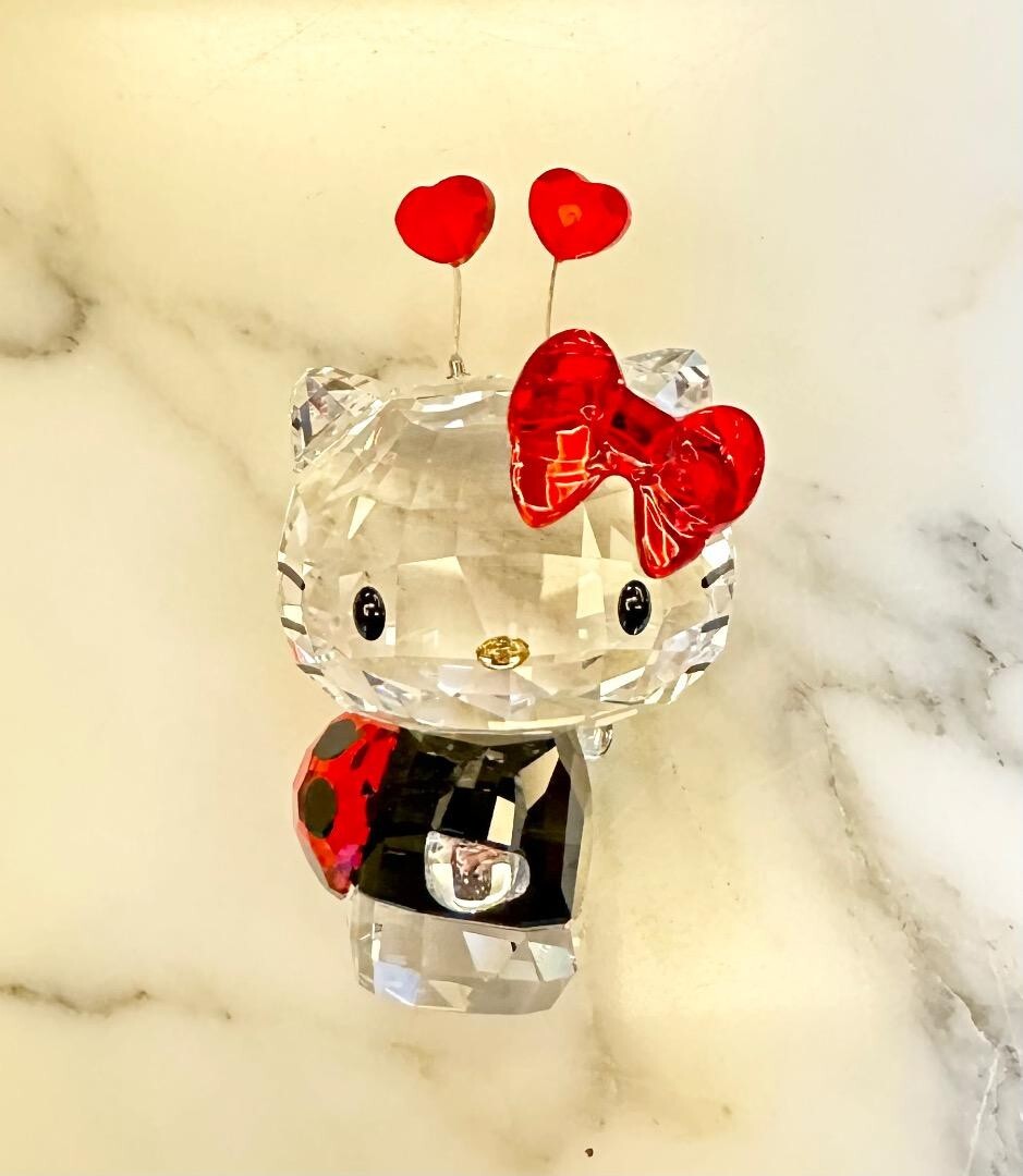【sanbancho】SWAROVSKI クリスタル サンリオ ピンク HELLO KITTY Sanrio Swarovski crystal figurine ornament 2017