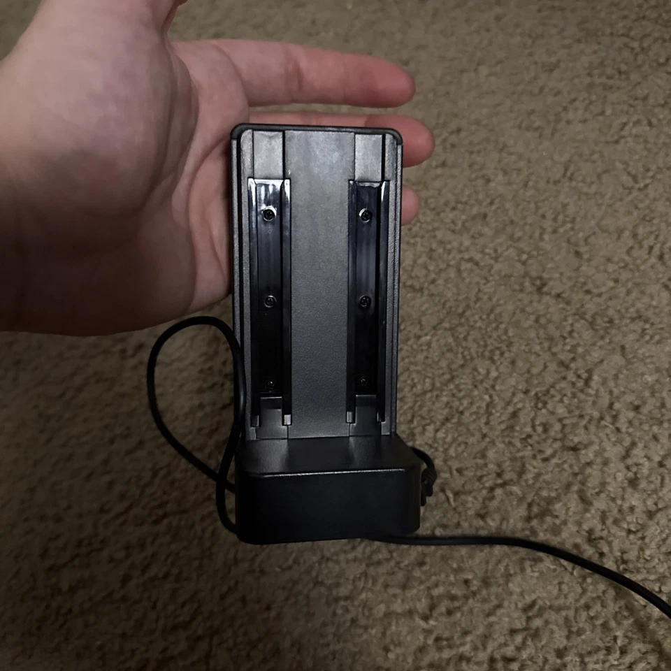 任天堂 Switch Joy-Con 控制器充电站 — 第 3/4 张图片