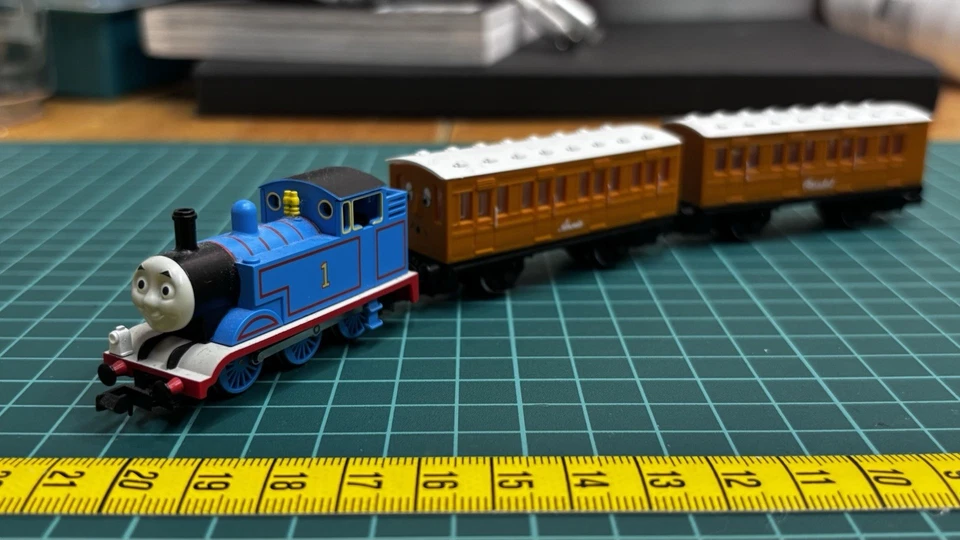 Tomix Thomas and Friends Thomas Annie Clarabel N Gauge Model (NO US)