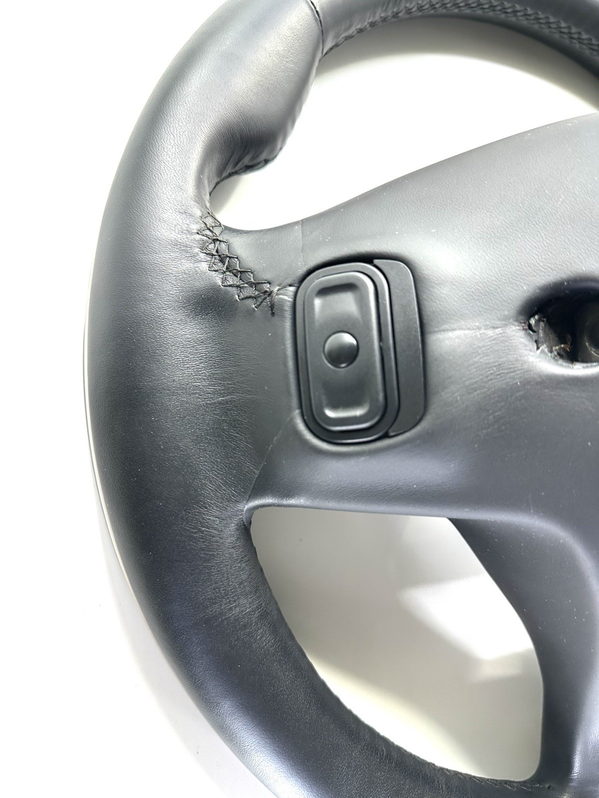 2014-2023 Maserati Ghibli Black Leather Steering Wheel  67004450 OEM