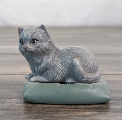#ad Vtg Ceramic Gray Cat On A Pillow Figurine 2.5quot; Kitty Crazy Cat Lady Collection $12.76