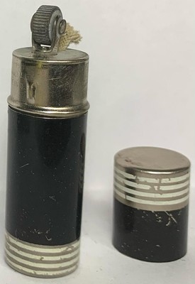 STRIKEALITE Cigarette Lighter  Black   Made in USA   LIPSTICK TUBE / SPY LIGHTER