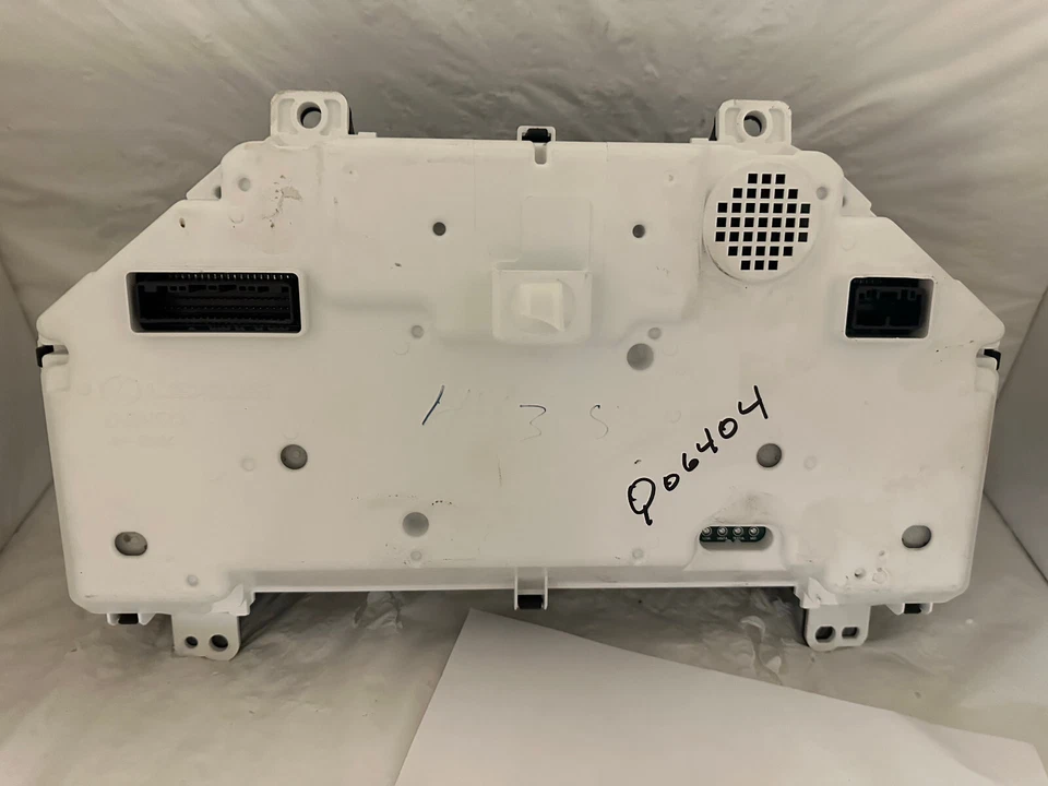 Cuadro de instrumentos velocímetro Lexus IS200T 2017 indicadores del panel de instrumentos 38.391 millas Foto 2 de 3