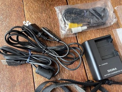 SIGMA DP1x Compact Digital Camera Tested Working w/ Leather Case